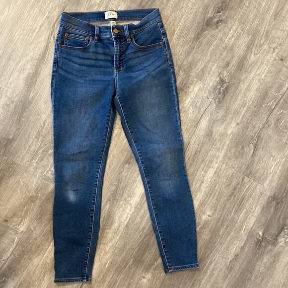 J. Crew medium wash Skinny Jegging jeans with great stretch Size 25 Petite - Picture 2 of 8